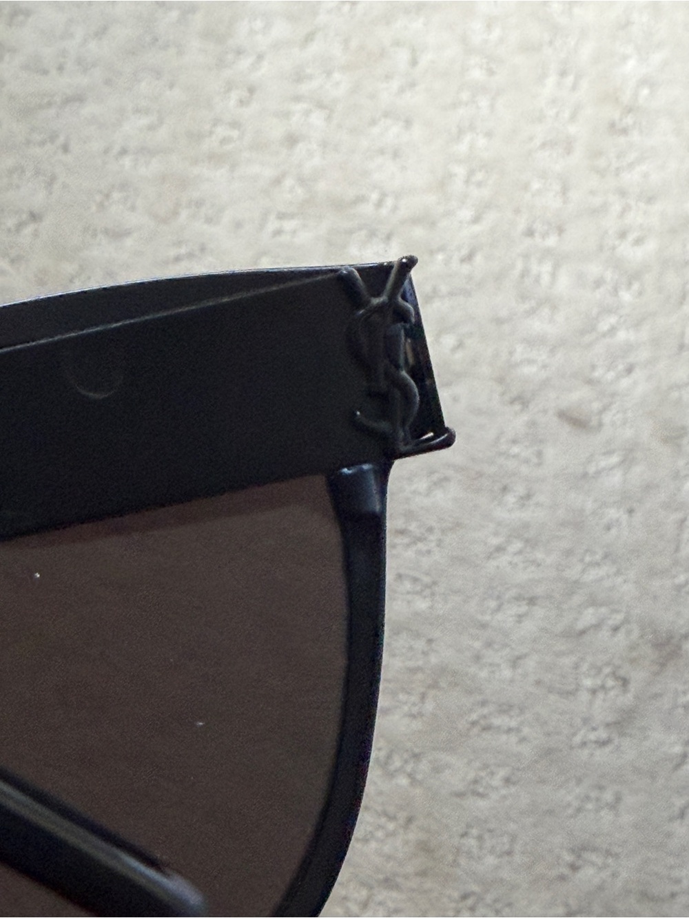 Saint Laurent Black Cat-Eye Sunglasses with Dark Lenses - Picture 6 of 9